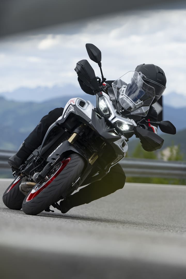trk902stradale_action_12
